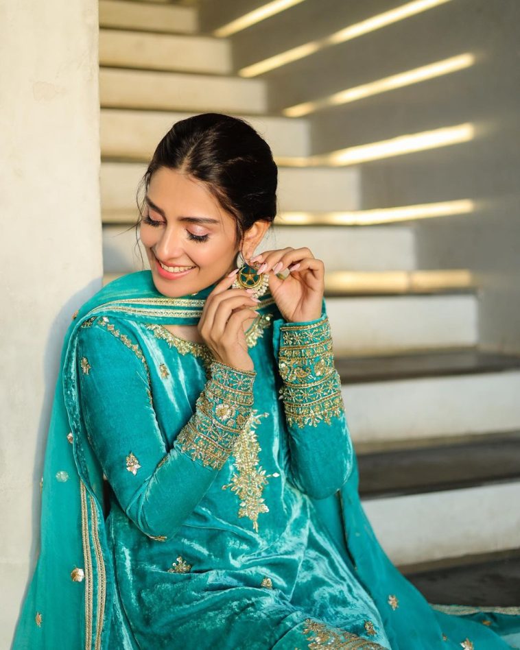 Ayeza Khan Looks Stunning in Teal Velvet Dress [Pictures]