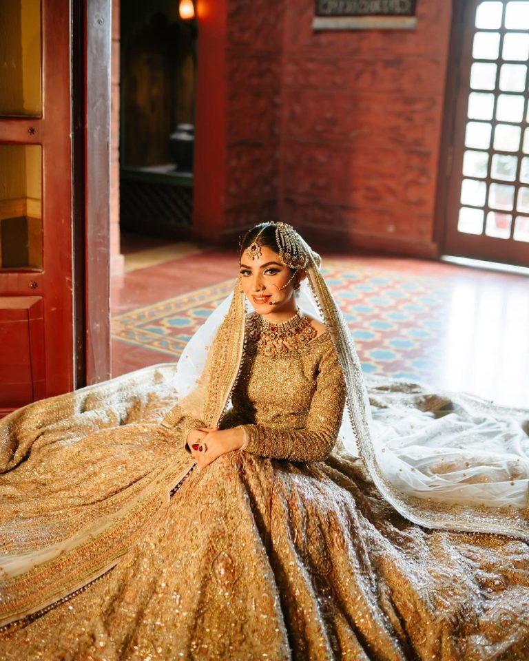 Kinza Hashmi Bridal Shoot