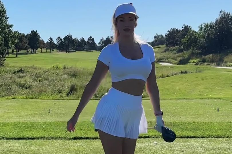 Paige Spiranac suffers wardrobe malfunction