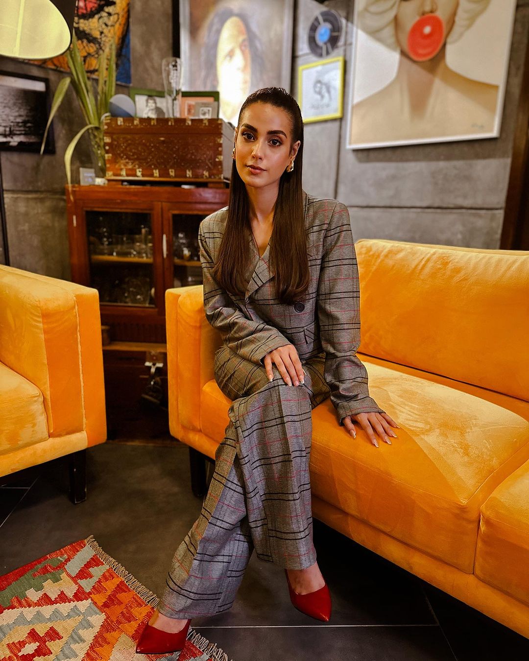 Iqra Aziz in Power Suit